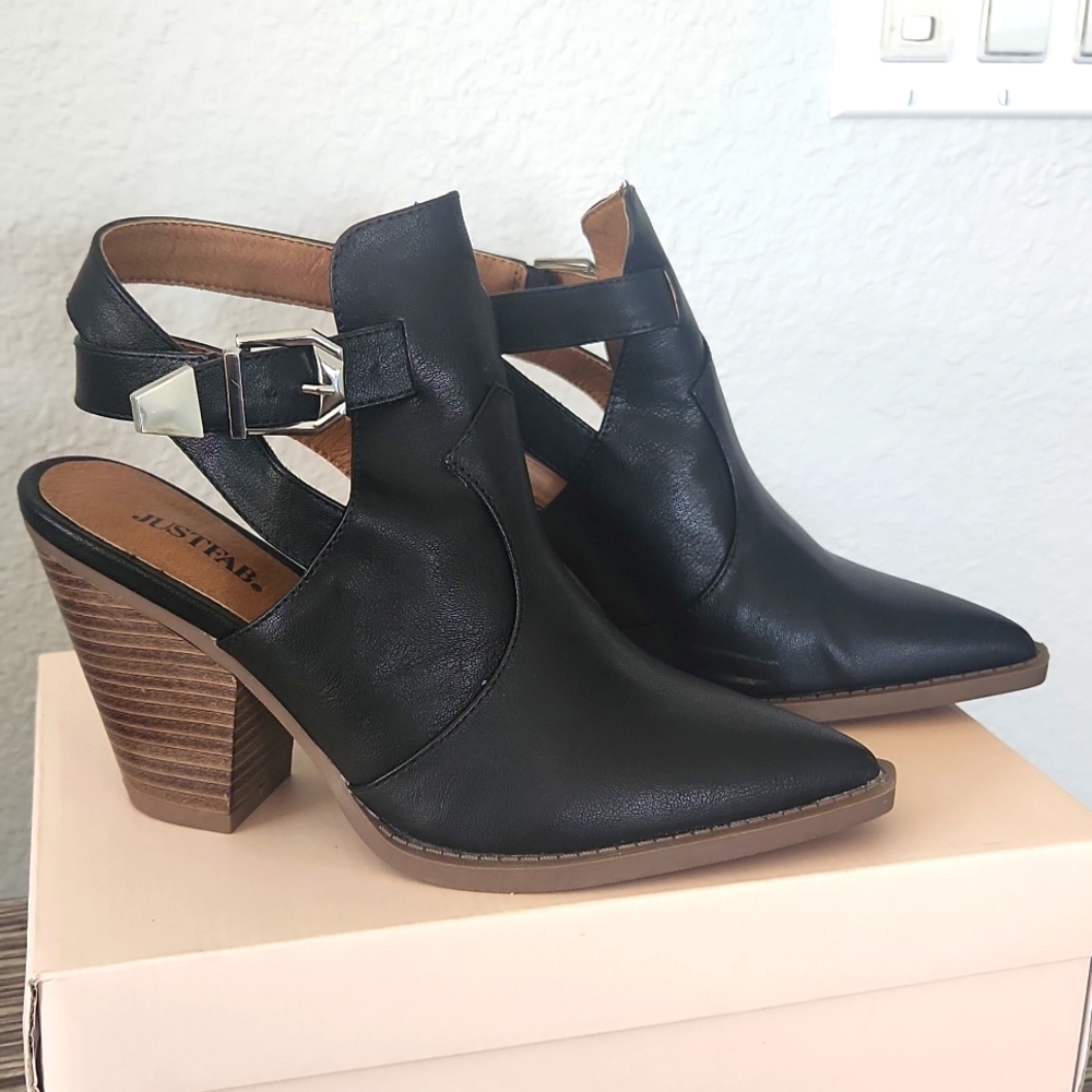 NWOT..BOOT like HEELS
